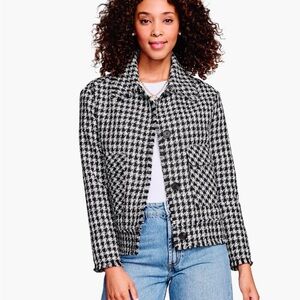 - Raw Edge Stylish Black and White Houndstooth Jacket. In EUC.